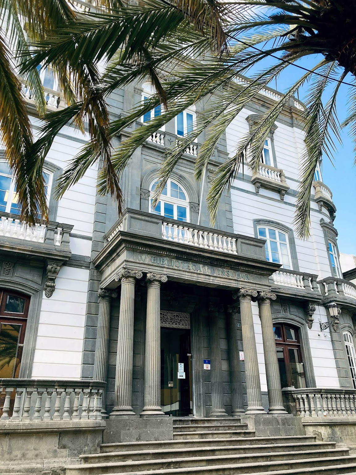 Biblioteca Pública Guanarteme